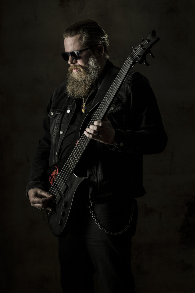 2023-12-08_Disparaged_1111-Bearbeitet_a