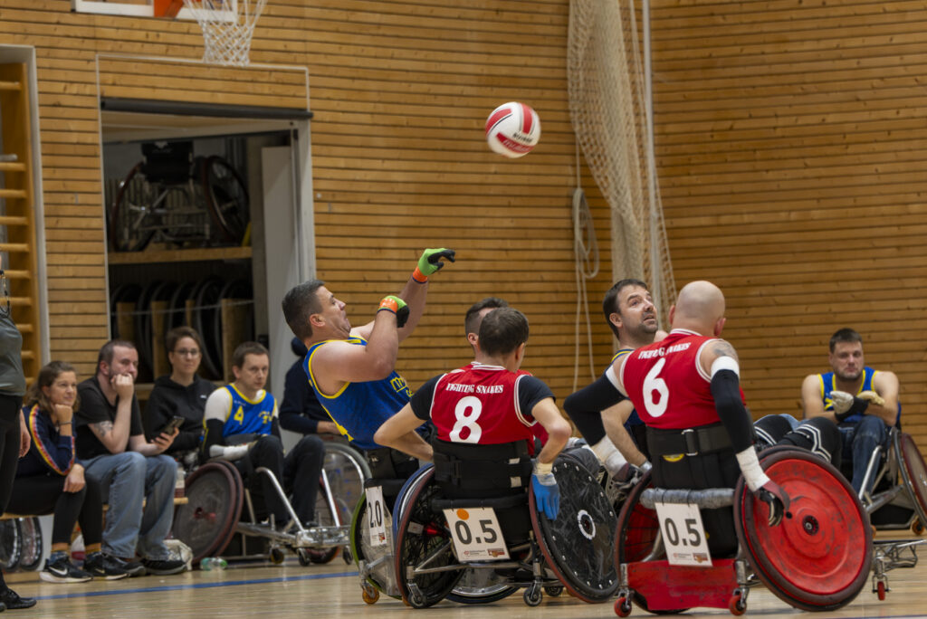 2025-11-29_RollstuhlRugby_FightingSnakes_Red_1177