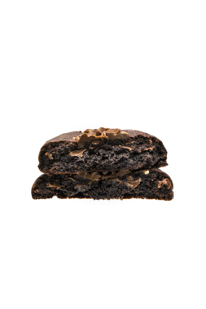 2025-11-01_SFCookies-DarkChocolateCookie_03_Break_001