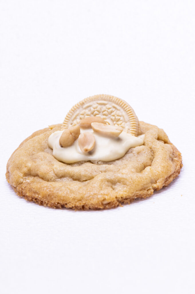 2025-11-01_SFCookies_11_BlondOrea&PeanutBombCookie_01_WBG_018-Bearbeitet