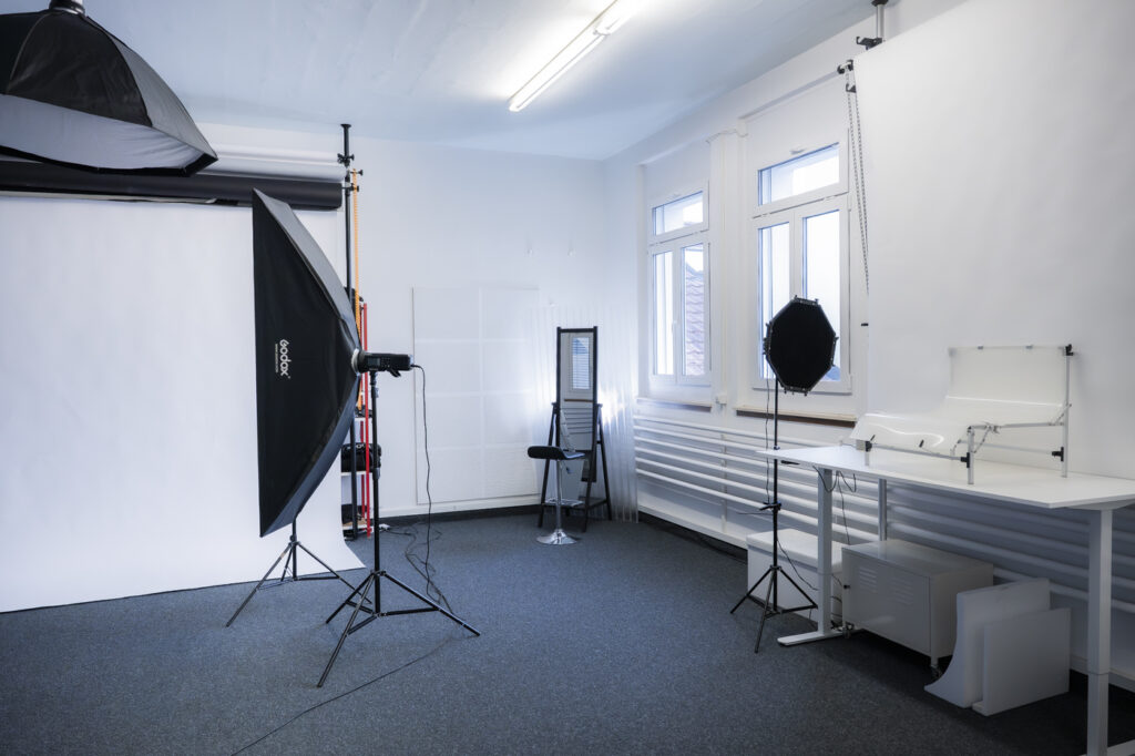 2025-12-22_NewStudio_ZR_035